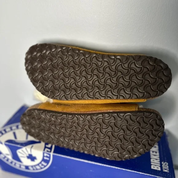 Birkenstock Kids Arizona w/shearling, size 33 (2) narrow, in mink, NEW w/box - Picture 4 of 6